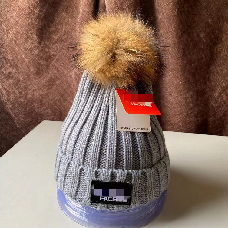 2023 New European Knit Beanie with Real Fur Pom-Pom