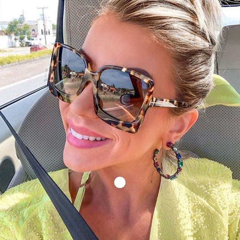 Oversized Gradient Sunglasses for Women UV400 Protection
