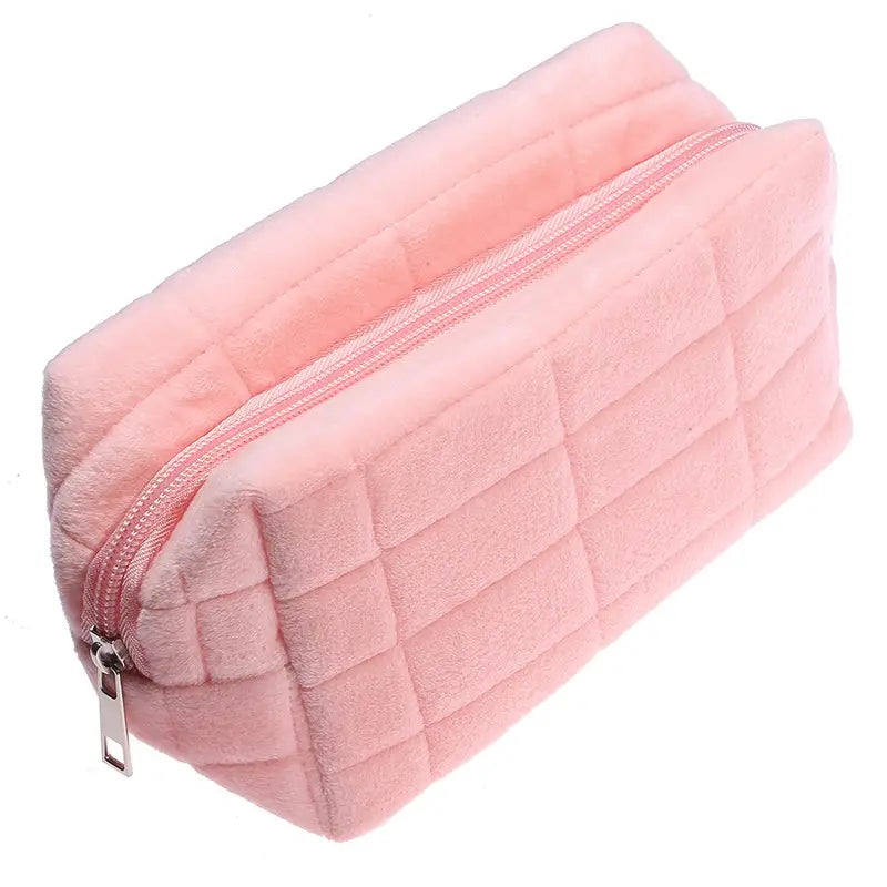 Large Capacity Pink Checkered Makeup Bag for Travel