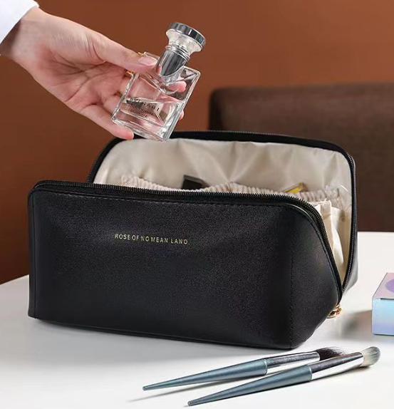 Portable Large-Capacity Travel Handbag and Makeup Bag
