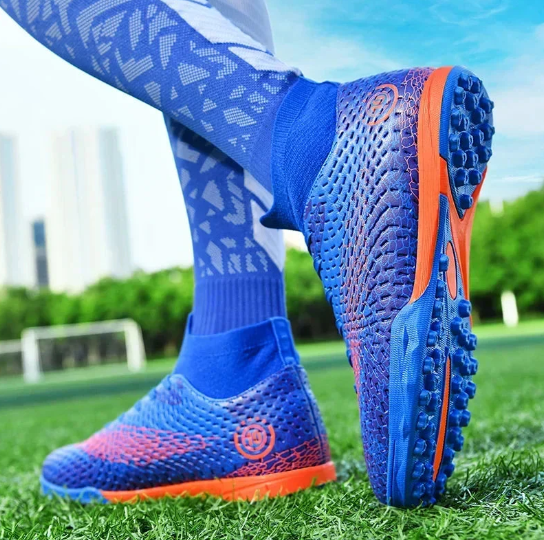 Professional Botinha Society Soccer Shoes - StrikeZone (One Pair)