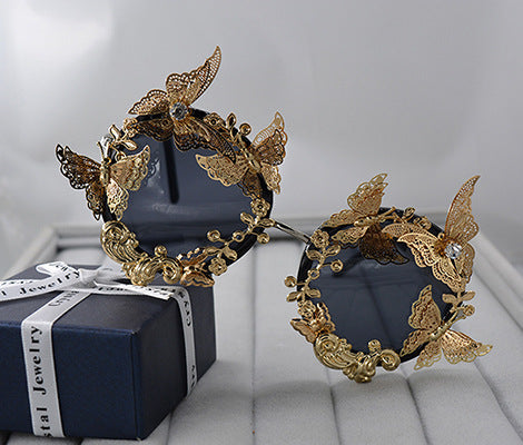 Baroque Style Sunglasses with Floral Embellishments