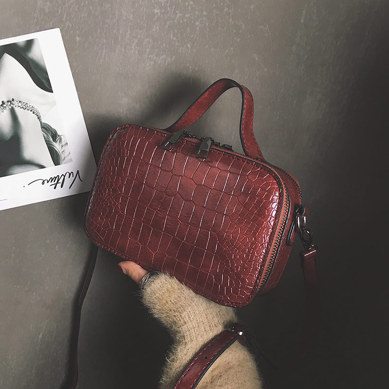 Fashion Crocodile Pattern Handbag - Retro Style