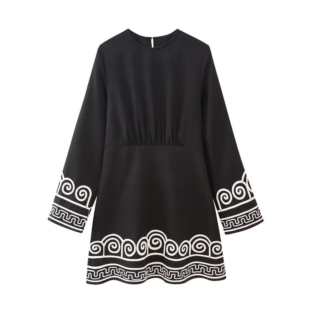 Color-Block Crew Neck Long Sleeve Embroidery Dress