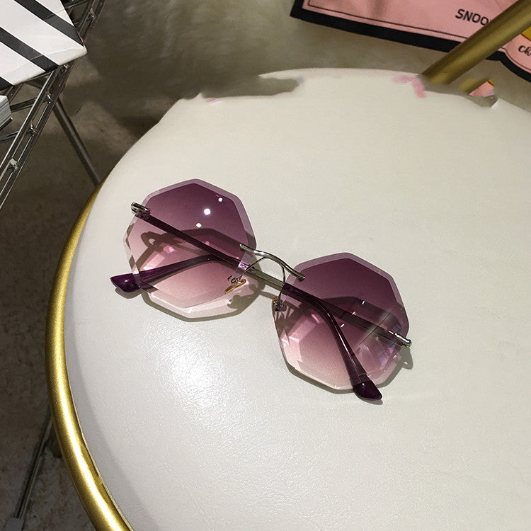 Fashionable UV Protection Sunglasses for Women 2019
