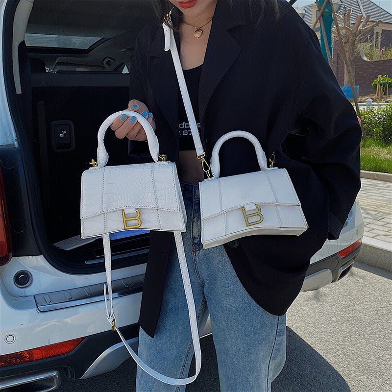 Fashionable Crocodile Pattern Women's Shoulder Bag