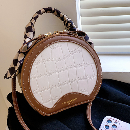 Versatile Crocodile Pattern Shoulder and Crossbody Bag