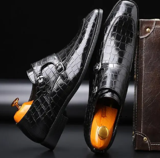 Bruna Modas Men's Dress Shoes with Crocodile Pattern (One Pair)