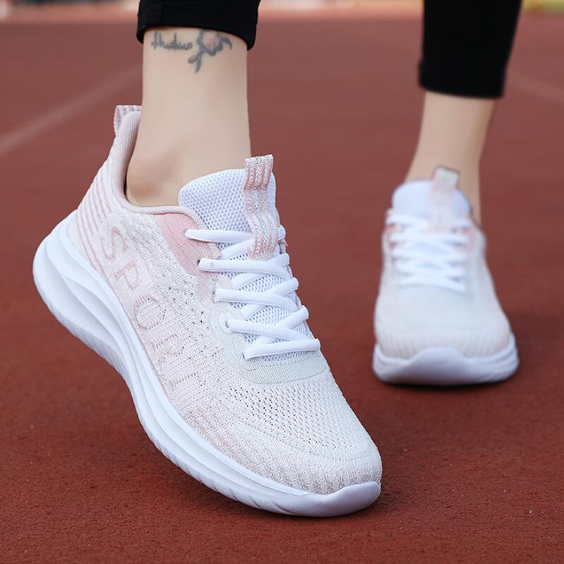 Fashionable Women's Breathable Mesh Running Shoes