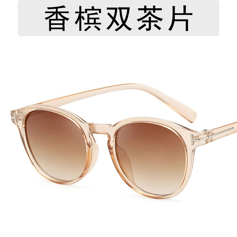 Retro Round Sunglasses for Men and Women (Black)