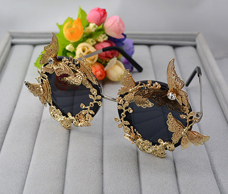Baroque Style Sunglasses with Floral Embellishments