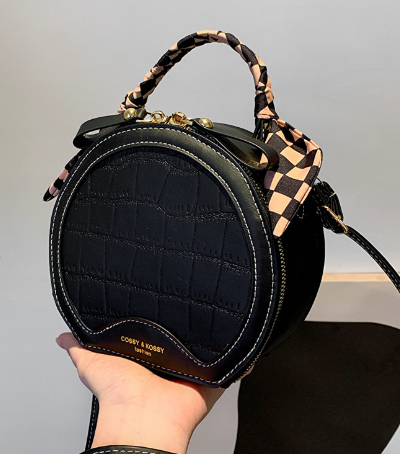 Versatile Crocodile Pattern Shoulder and Crossbody Bag