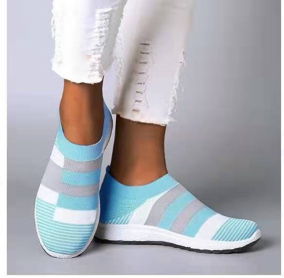 2019 New Fashionable Couple's Breathable Sports Shoes