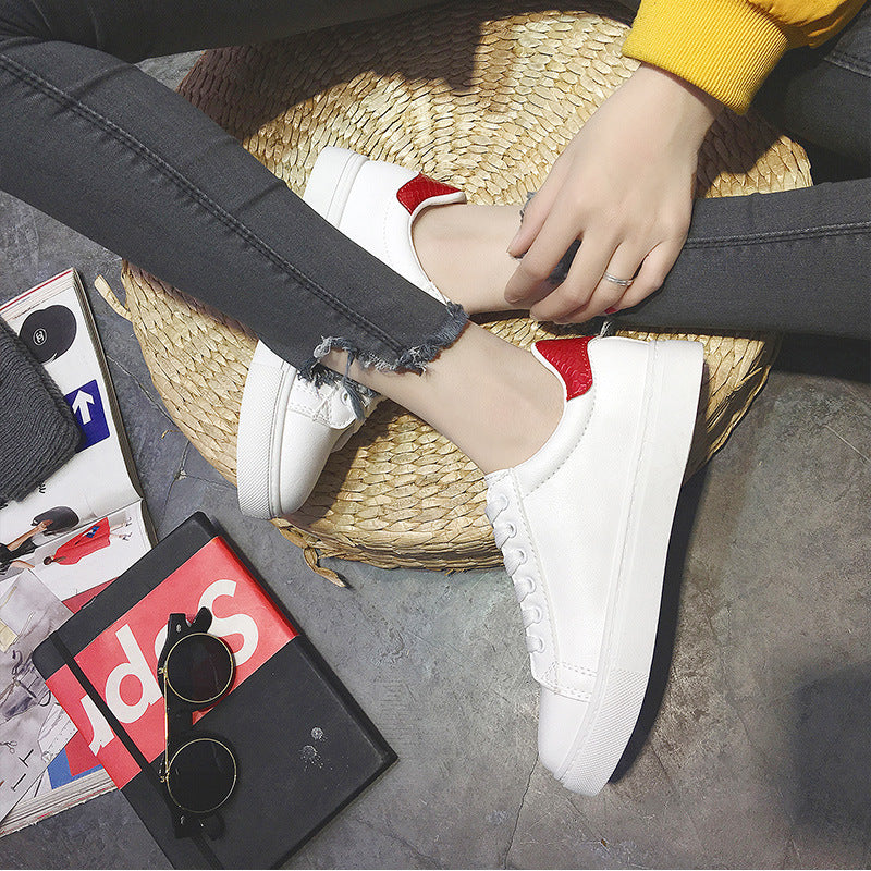 2020 Trendy Women's Casual Bee Flat White Sneakers