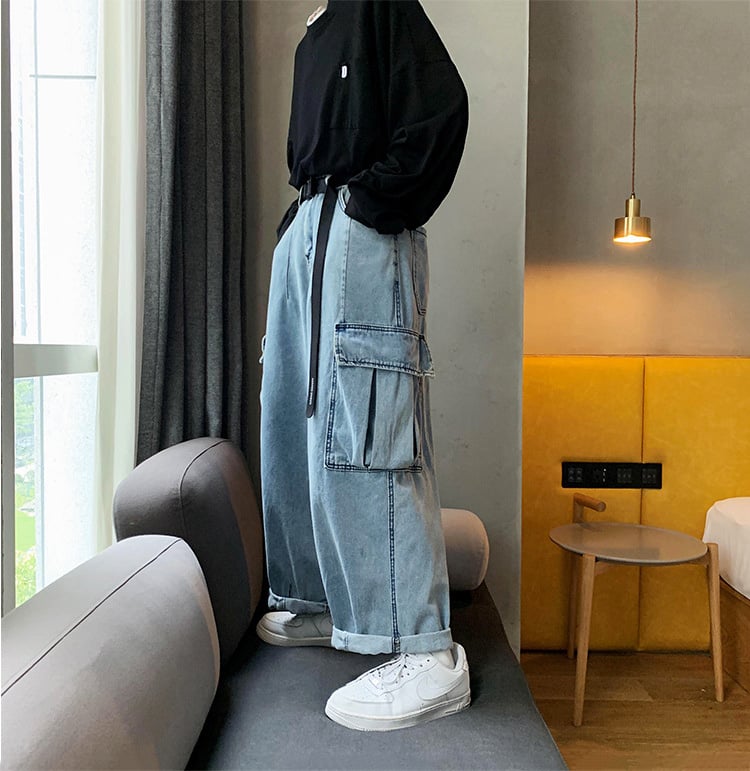 Hong Kong Style Men's Wide-Leg Straight Jeans